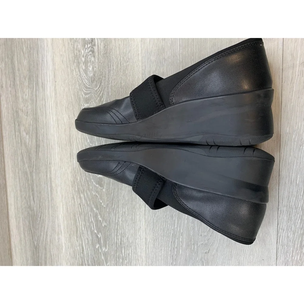 Clarks Women's Black Leather Mary Jane Wedge Shoes Ultimate Comfort 6.5